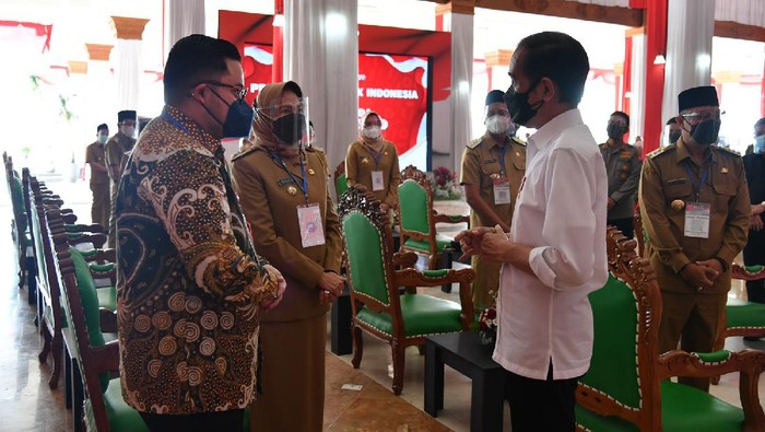 bupati kediri dan presiden jokowi