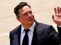 Elon Musk Berencana Buat Robot Humanoid untuk Mengerjakan Tugas 