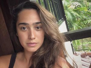 Alexandra Gottardo Tampilkan Bulu Ketiak di Foto Terbaru, Banjir Pujian