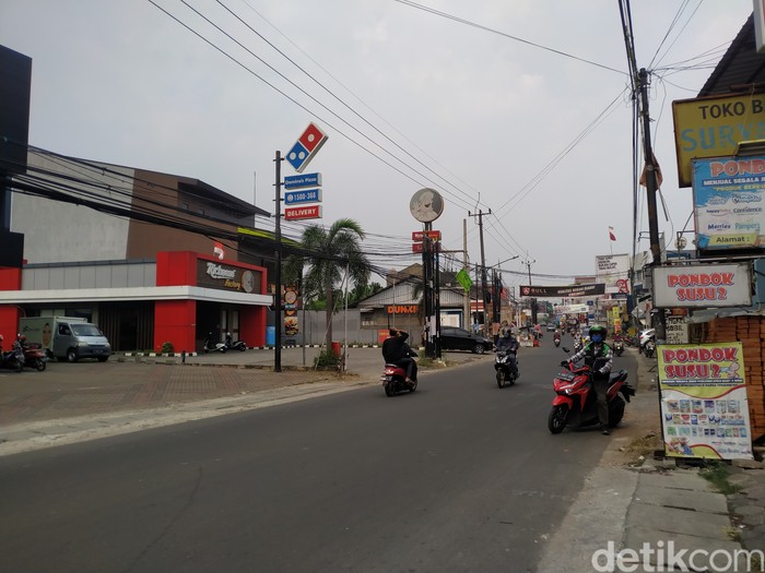 Foto ilustrasi: Suasana Jl Ceger Raya, Pondok Aren, Tangerang Selatan, 20 Agustus 2021. (Athika Rahma/detikcom)