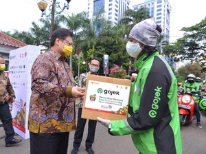 GoSend Kirimkan Paket Buah ke Warga Isoman-Nakes di Jabodetabek