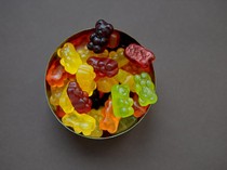 Pria Makan Permen Gummy 3 Kg dalam 3 Hari, Ini yang Terjadi pada Tubuhnya