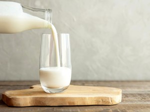 Mengapa Susu Berwarna Putih? Ini Kata Pakar IPB