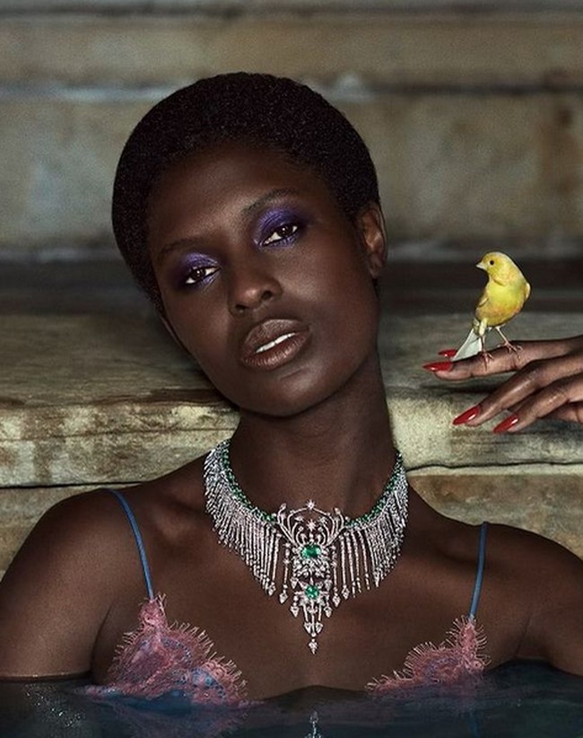 Jodie Turner-Smith kerap menerima bully terkait warna kulitnya di media sosial sejak dia pacaran dengan Joshua Jackson pada 2018 lalu. Model keturunan Jamaika itu kerap menerima ujaran rasisme.Foto: dok. Instagram/@jodiesmith