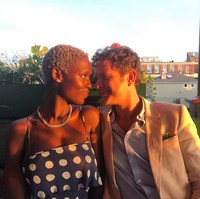 Model yang lahir dan besar di Inggris itu menerima serangan rasisme dan misoginis setelah Joshua Jackson menceritakan tentang lamaran mereka. Joshua pernah bercerita bahwa dia lah yang dilamar oleh Jodie dulu. Foto: dok. Instagram/@jodiesmith