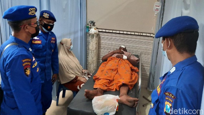 kapal nelayan asal lamongan tenggelam