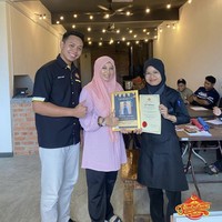 Pada 2019 setelah Akmal lulus SMA, keduanya kehilangan kontak dan tidak berkomunikasi selama beberapa bulan. Setelah itu Akmal mencoba menghubungi Suhana. Foto: Dok. Instagram @samballana_bistro78