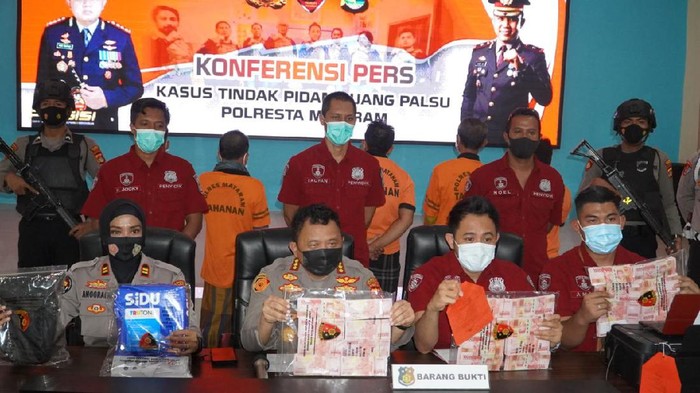 Konpers pengungkapan uang palsu di Polresta Mataram
