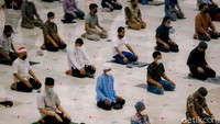 Sebelumnya, Pemberlakuan Pembatasan Kegiatan Masyarakat (PPKM) Level 4 masih dilanjutkan selama 7 (tujuh) hari, terhitung sejak 17 Agustus sampai dengan 23 Agustus 2021.