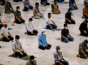 Cerita Jemaah yang Akhirnya Bisa Salat Jumat Lagi di Istiqlal
