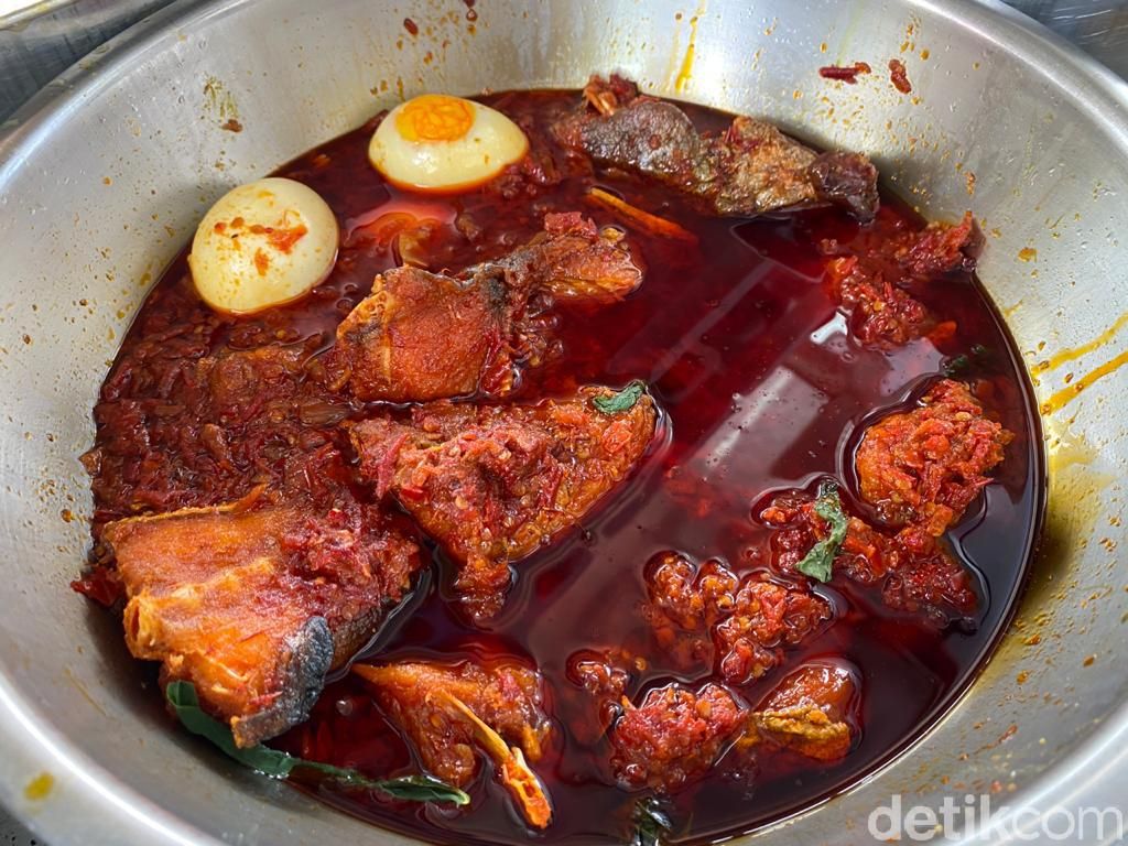 Nasi Anai Galung: Komplet! Nasi Rames Pedas khas Pematang Siantar yang Halal di Jakarta