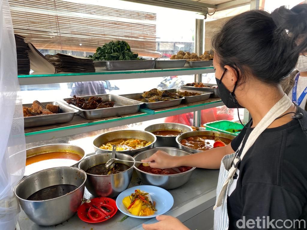 Nasi Anai Galung: Komplet! Nasi Rames Pedas khas Pematang Siantar yang Halal di Jakarta