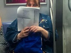 Potret Kocak Orang Tua Gaptek, iPad Dikira Talenan