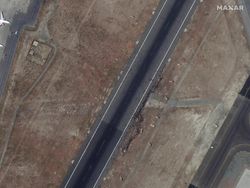 Satelit Rekam Momen Mencekam Warga Afghanistan Geruduk Bandara