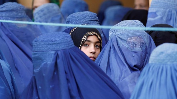 Taliban Ingin Melindungi Hak Perempuan di Afghanistan. Apa yang Mereka Maksudkan?