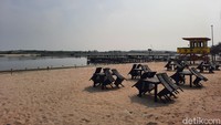 Untuk sementara, fasilitas yang dapat dinikmati hanyalah kawasan pantai barat sampai timur, Allianz Ecopark, dan Pasar Seni Ancol. Sementara untuk Dufan, Sea World, dan tempat wisata lain masih ditutup. (Putu Intan/detikcom)
