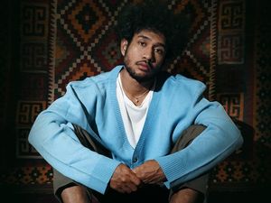 Teddy Adhitya Pulihkan Diri dalam Tiga Lagu