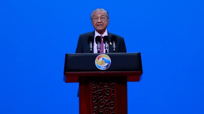 1139367222 BEIJING, CHINA - APRIL 26: Malaysian Prime Minister Mahathir Mohamad delivers his speech for the opening ceremony of the Belt and Road Forum for International Cooperation (BRF) April 26, 2019 in Beijing, China. (Photo by How Hwee Young-Pool/Getty Images)