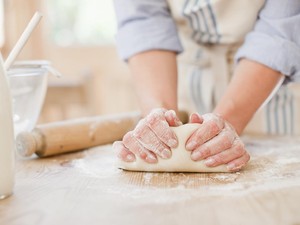 Bukan Perhiasan Mewah, Sepotong Roti Kini Jadi Simbol Kekayaan di Korea Utara