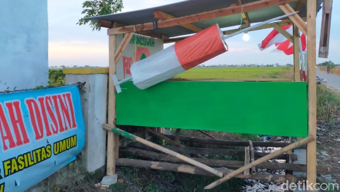 Kampungsawah Karawang kampanye vaksinasi dengan cara unik