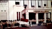 Sri Mulyani ikut Ospek UI pada tahun 1981. Minggu pertama Orientasi Studi dan Pengenalan Kampus Salemba (Ospek). Digojlok dari jam 6 pagi hingga larut malam Foto: instagram.com/smindrawati