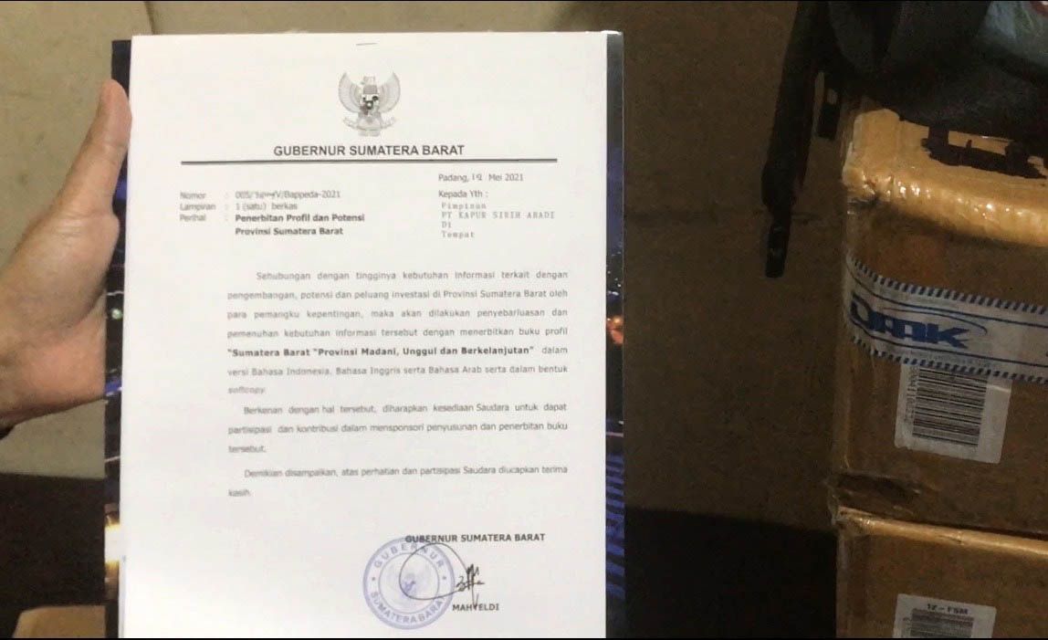 Polisi terus menyelidiki kasus surat sumbangan yang terdapat tanda tangan Gubernur Sumatera Barat (Sumbar) Mahyeldi untuk penerbitan buku. Polisi mengamankan surat tersebut lebih dari tiga dus yang belum disebar.