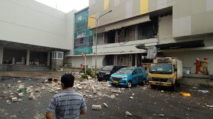 Penampakan Kerusakan Berat di Margo City