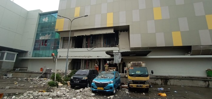 Penampakan Kerusakan Berat di Margo City