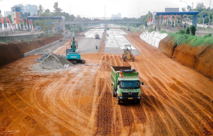 Penampakan Terkini Proyek Tol Cijago Ruas Kukusan-Cinere Proyek Tol Cinere-Jagorawi (Cijago) Seksi 3, Kukusan-Cinere terus dikerjakan. Begini progres terkini proyek tol tersebut, Sabtu (21/8/2021)