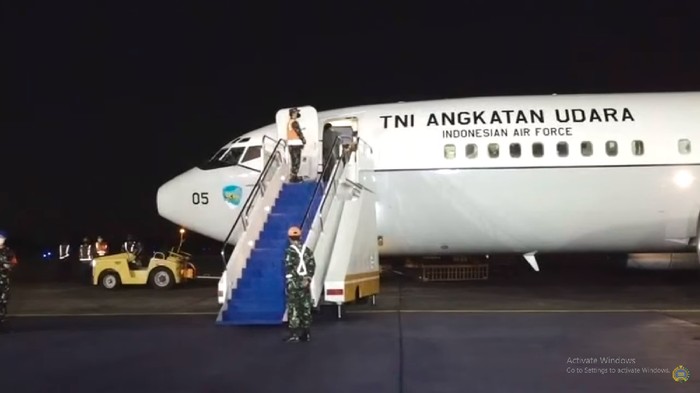 Pesawat TNI AU yang bawa WNI dari Afghanistan tiba di Halim Perdanakusuma