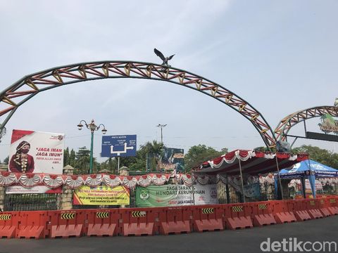 Taman Margasatwa Ragunan belum beroperasi. Warga belum bisa berolahraga outdoor di lokasi (Firda Cynthia/detikcom)