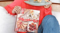 Suka membuat kudapan manis dan lezat, Tyna mengandalkan puff-pastry yang praktis. Foto: instagram @tynakannamirdad