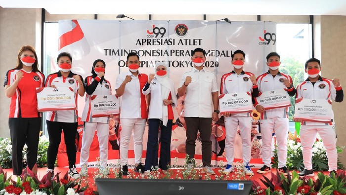 Crazy Rich Malang memberi bonus buat peraih medali Olimpiade Tokyo 2020.