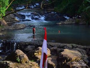Curug Leuwi Bumi Setetes Keindahan Surga di Tanah Jawara