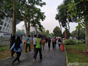 GBK Ramai Disambangi Warga, Ring Road Masih Ditutup Saat Weekend