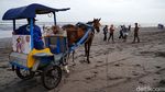 Kangen Piknik, Warga Datangi Pantai Parangtritis Bantul