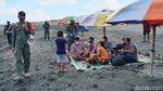 Kangen Piknik, Warga Datangi Pantai Parangtritis Bantul
