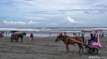 Kangen Piknik, Warga Datangi Pantai Parangtritis Bantul
