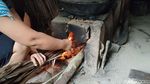 Kisah Tunanetra Penderes Nira di Kulon Progo