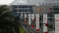 Penutupan sementara ini juga untuk kepentingan penyelidikan terkait jatuhnya lift barang yang melukai 11 orang pada Sabtu (21/8/2021) sore.