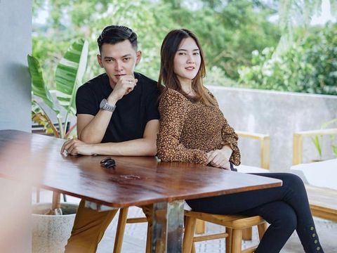Nella Kharisma Pernah Pose Jualan Teh Manis hingga Make Up dengan Wajan