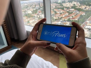 3 Fakta Artis Seksi Kantongi Rp 14 M dari OnlyFans