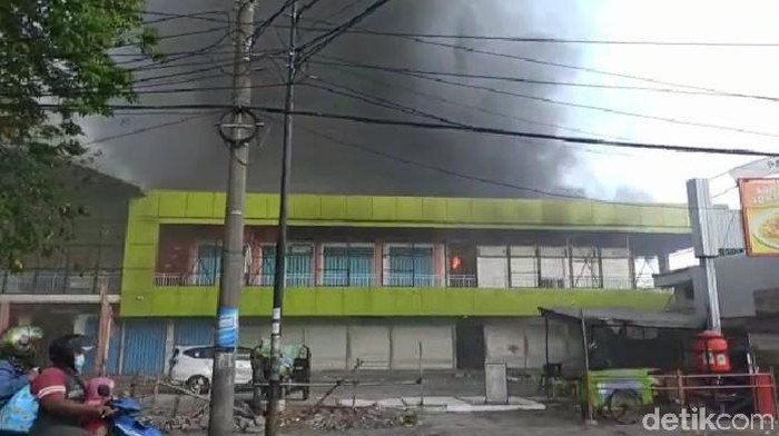pasar kembang terbakar