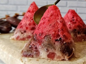 Resep Pembaca: Awug Sagu Mutiara Lapis Kurma yang Legit Lembut