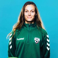 Setelah negara berkonflik itu jatuh ke tangan Taliban, banyak orang takut jika para tentara akan melukai bahkan menghilangkan nyawa orang-orang tak bersalah. Shabnam pun mengungkap kekhawatirannya timnas bola wanita akan ditangkap kelompak ekstrimis itu. Foto: Instagram @shabnam_mobarez