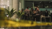 Kejadian ambruknya plafon mal Margo City itu terjadi pada Sabtu (21/8) sekitar pukul 16.30 WIB. 