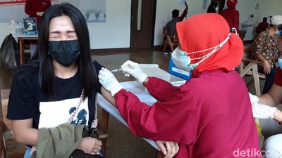 Vaksinasi Buruh di Solo Raya Terus Digenjot
