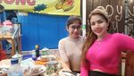 Gaya Mewah Barbie Kumalasari saat Menikmati Floating Breakfast
