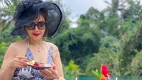 Heboh video yang memperlihatkan Barbie Kumalasari dibekuk polisi di sebuah apartemen. Babie diisukan terseret kasus prostitusi. Foto: Instagram @Barbiekumalasari