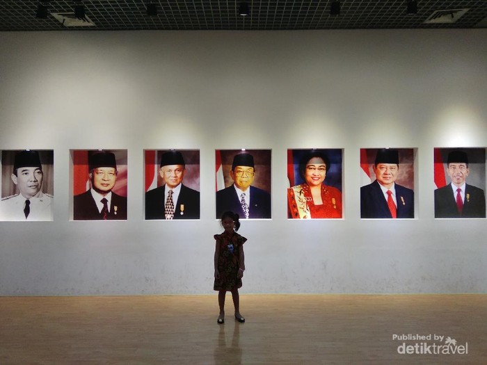 Bertemu Presiden Indonesia di Balai Kirti Koleksi Foto Presiden RI di Museum Kepresidenan RI, Balai Kirti
